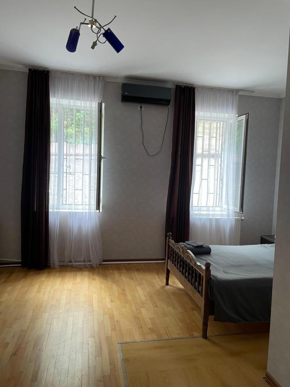 Gnt+ Hotel Tbilisi Buitenkant foto
