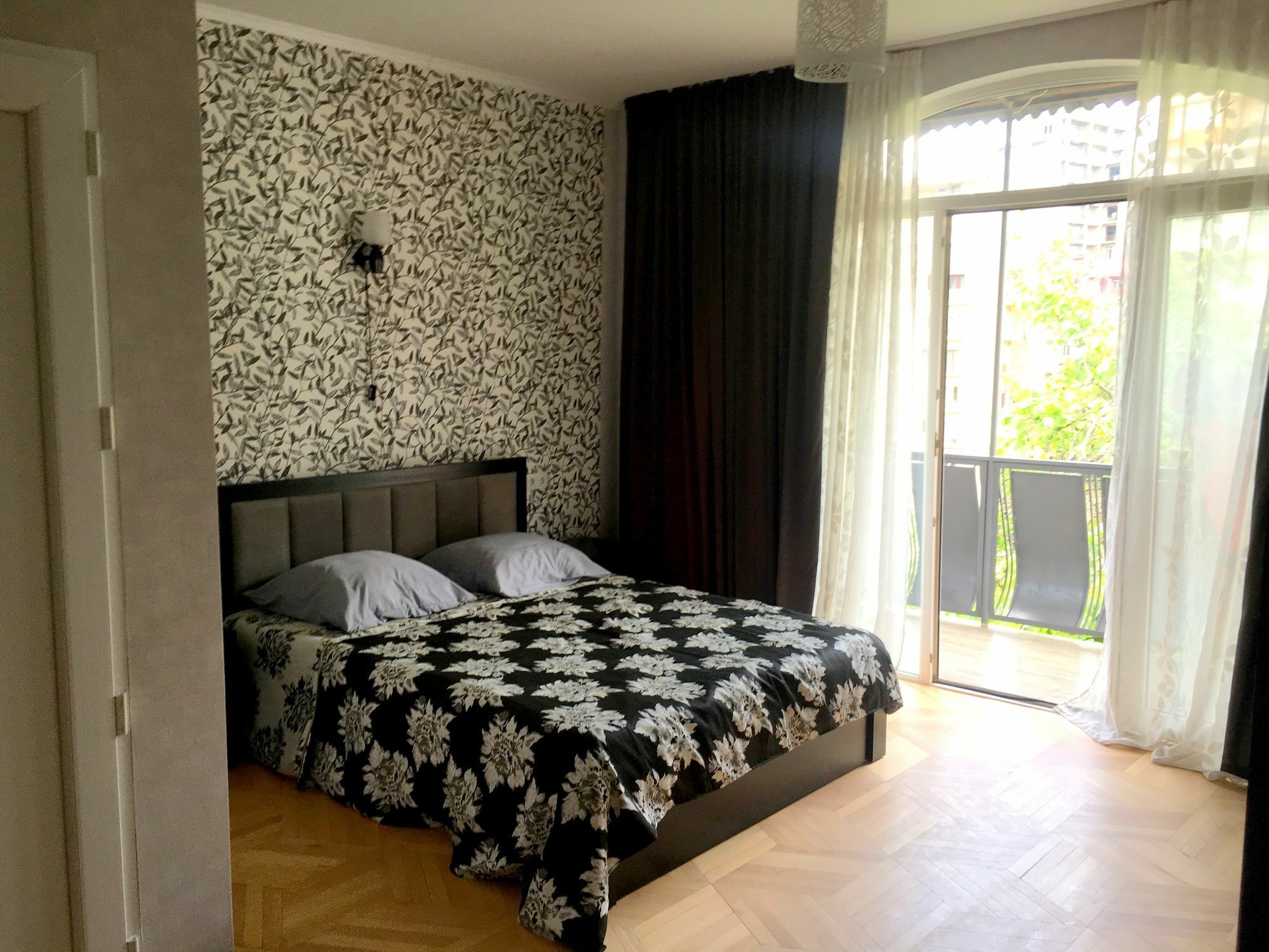 Gnt+ Hotel Tbilisi Buitenkant foto
